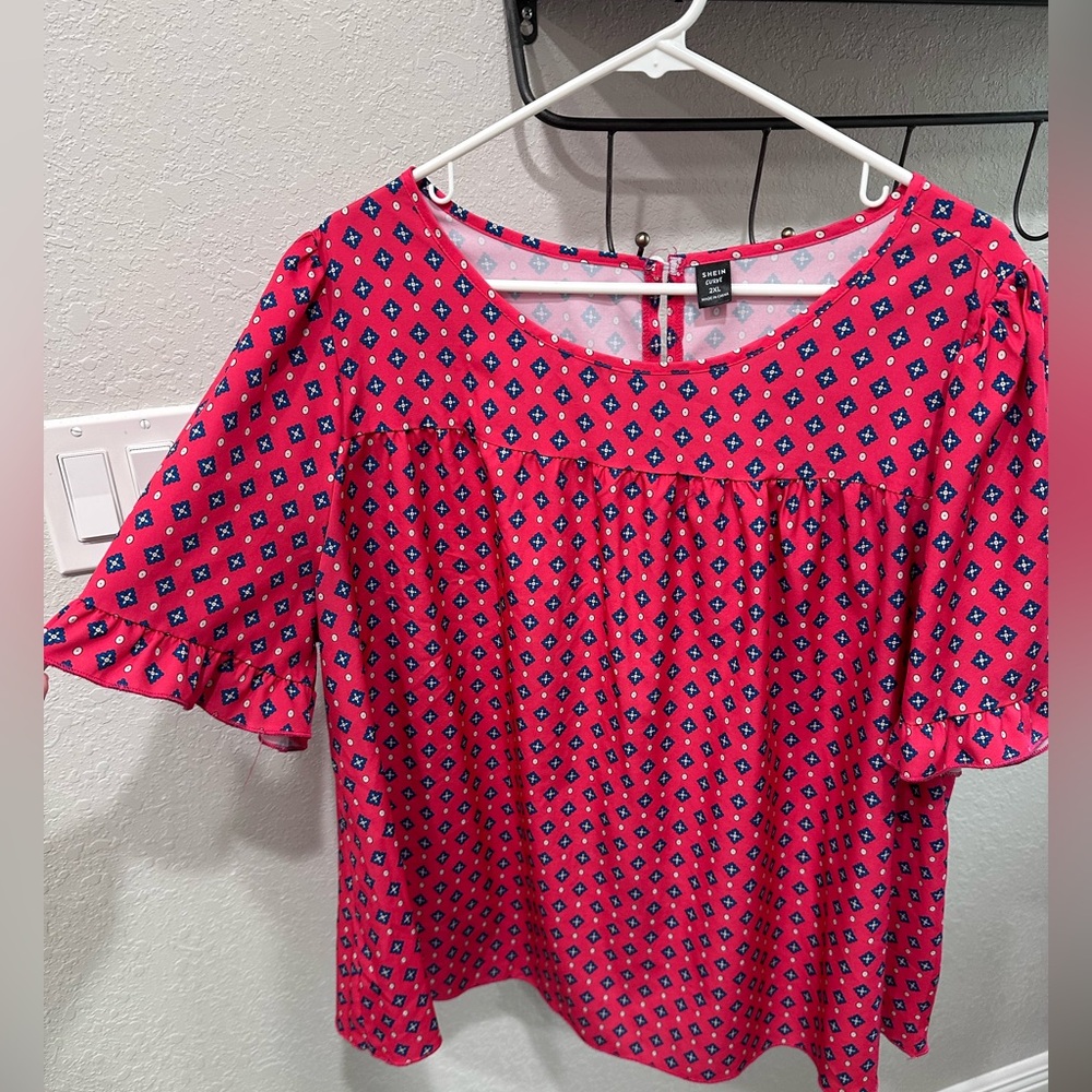 Pink flowy top